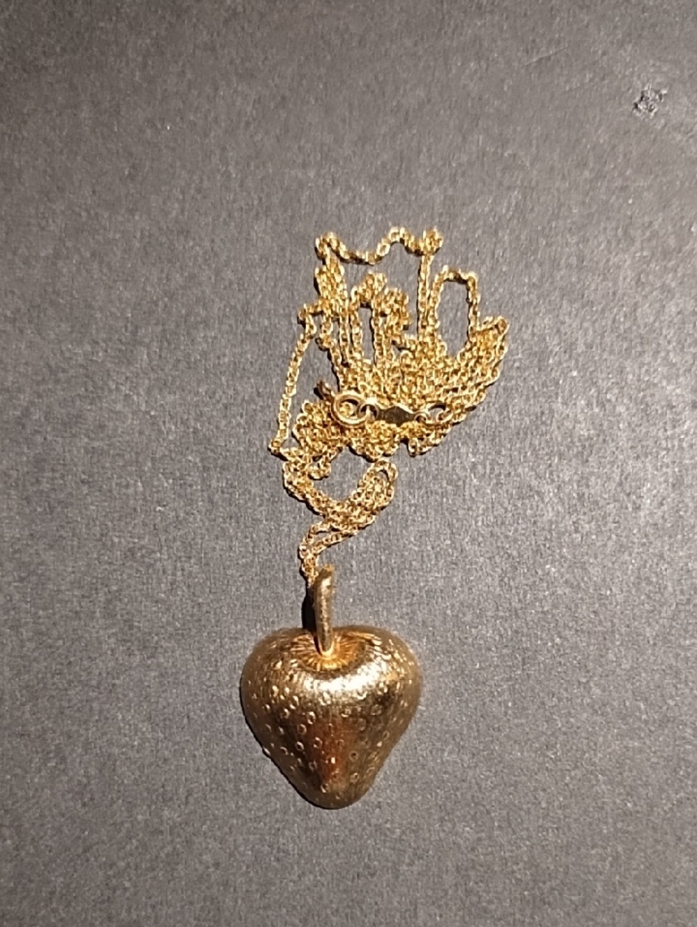 14kt Gold Strawberry Pendant Necklace